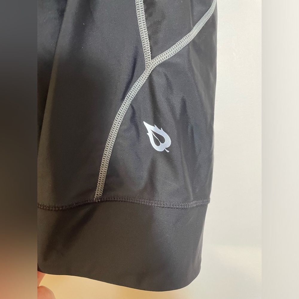 Baleaf Black Padded Bike Shorts UPF 50+ Women’s Size Large Thigh Pockets NWOT - Picture 12 of 12